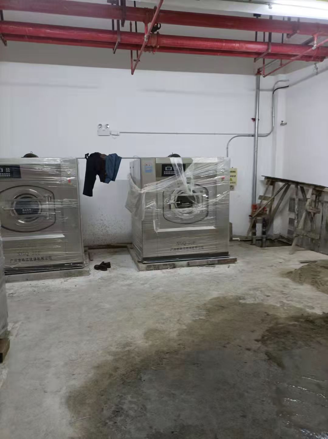 廣州醫(yī)院工業(yè)用洗衣機(jī)：30年真材實(shí)料，一臺(tái)頂十臺(tái)的高效節(jié)能布草救星